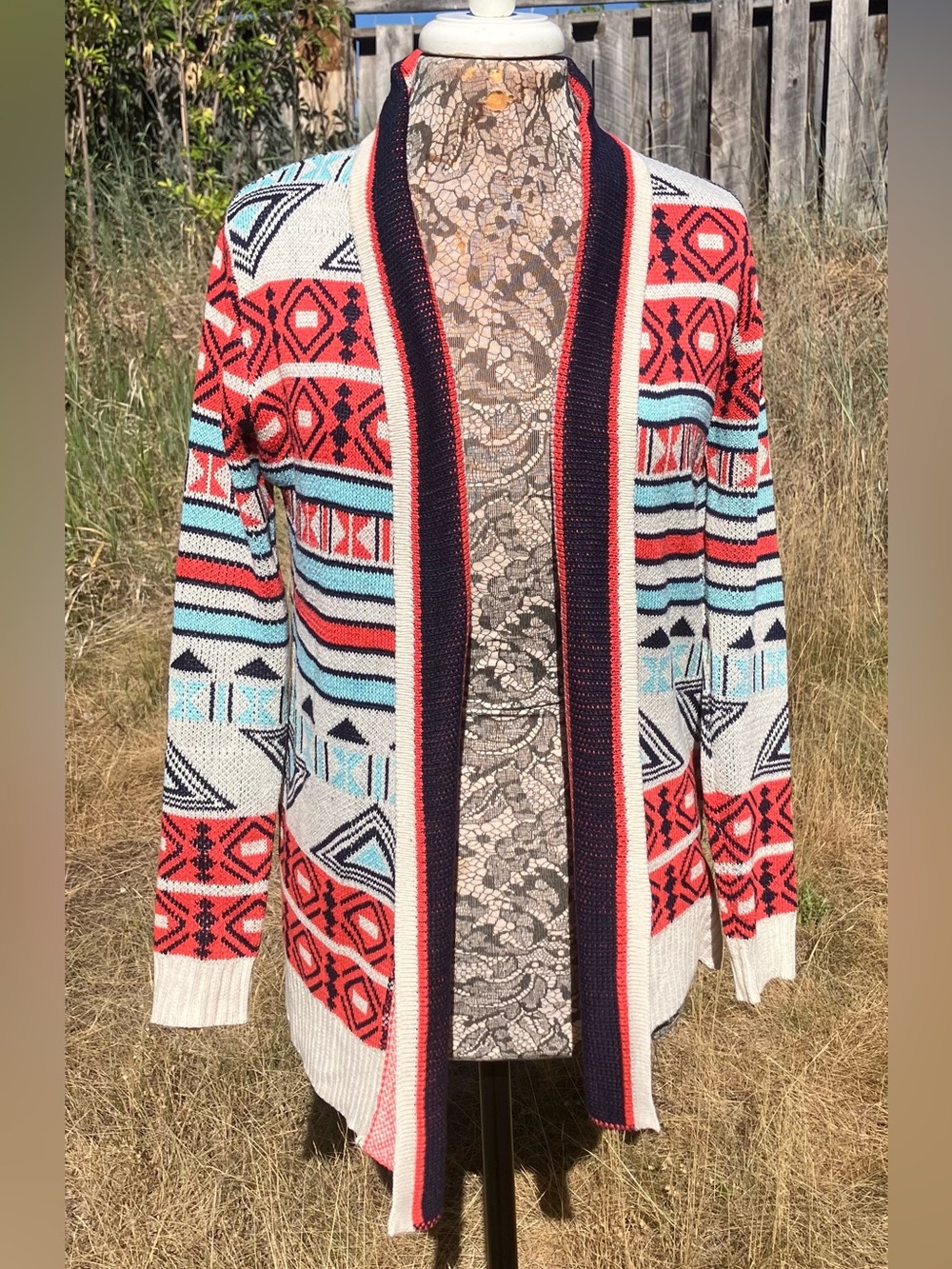Open-Front Aztec Pattern Cardigan Sweater - Red, Light Blue, White